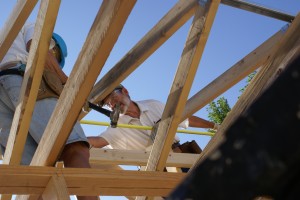 Bruce and Lynn adjusting the truss peaks spacing.