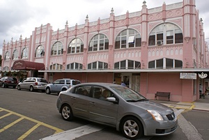 A former hotel in Arcadia (FL) Historic District. Mary Margaret's Tea & Biscuit to the left.