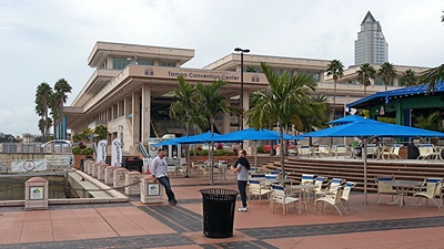 The Tampa Convention Center waterfront plaza, Tampa (FL).