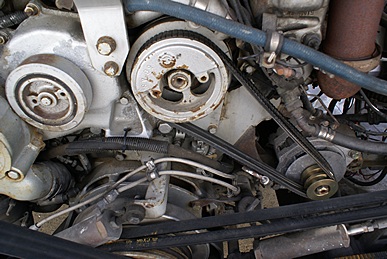 DD8V92TA with Zena 3-phase alternator lower right.