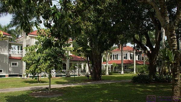 The two Edison winter homes are mirror images of each other and joined by a covered walkway. Edison Ford Estates, Fort Myers, FL.